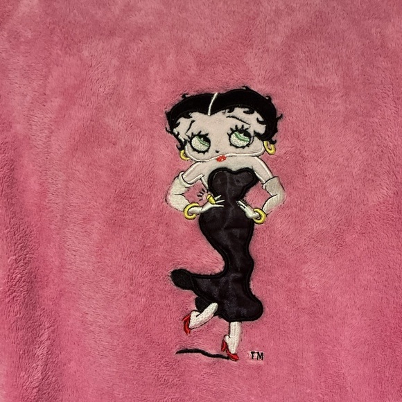 Pink Betty Boop Fleece Robe - Picture 5 of 9